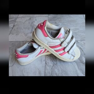 Adidas sneakers girl size 13Details of use in pictures